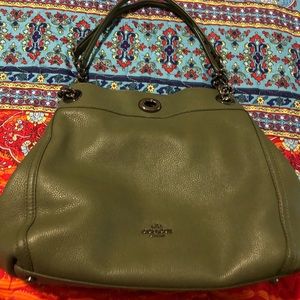Like new Coach shoulder bag. Barely used.